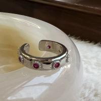 Kubieke Circonia Micro Pave Brass Ring, Messing, silver plated, mode sieraden & micro pave zirconia & voor vrouw, nikkel, lood en cadmium vrij, 17mm, Verkocht door PC