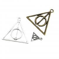 Zinc Alloy Hollow Pendler, Triangle, forgyldt, du kan DIY & forskellig størrelse for valg & hule, flere farver til valg, nikkel, bly & cadmium fri, Ca. 100pc'er/Bag, Solgt af Bag