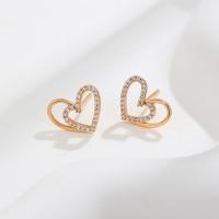 Pendientes de Perno de Aleación de Zinc, Corazón, 18K chapado en oro, Joyería & para mujer & con diamantes de imitación, libre de níquel, plomo & cadmio, 13x11mm, Vendido por Par