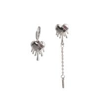 Boucles d'oreilles asymétriques, alliage de zinc, Placage de couleur d'or, bijoux de mode & pour femme & avec strass, protéger l'environnement, sans nickel, plomb et cadmium, 14x32mm, Longueur 1.3 cm, 6.7 cm, Vendu par paire