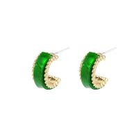 Goujon Laiton, Placage de couleur d'or, bijoux de mode & pour femme, vert, protéger l'environnement, sans nickel, plomb et cadmium, 15x7mm, Vendu par paire