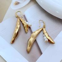 Pendientes de Gota en Latón, metal, con Perlas cultivadas de agua dulce, chapado en color dorado, Joyería & para mujer, libre de níquel, plomo & cadmio, 73mm, Vendido por Par