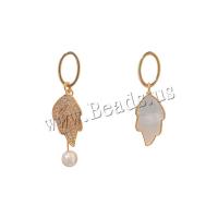 Pendientes asimétricos, metal, con Nácar & Perlas plásticas, Hoja, chapado en color dorado, Joyería & micro arcilla de zirconia cúbica & para mujer, libre de níquel, plomo & cadmio, 9x40mm, Vendido por Par