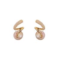 Boucles d'oreilles en laiton zircon cubique pavent, avec perle de plastique, Placage de couleur d'or, bijoux de mode & pavé de micro zircon & pour femme, blanc, 8x19mm, Trou:Environ 4mm, Vendu par paire