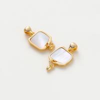 Mässing Smycken Hängen, med White Shell, 18K guldpläterad, DIY, guld, 13x16mm, Hål:Ca 3mm, Säljs av PC