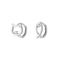 Plata de ley 925 Pendientes asimétricos, Gato y pescados, chapado en platina real, micro arcilla de zirconia cúbica & para mujer & hueco, 11x5mm, 8.1x9mm, diámetro interior:aproximado 9.3mm, Vendido por Par