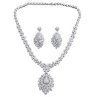 Zinklegering Sieraden Sets, oorbel & halsketting, Zinc Alloy, platinum plated, micro pave zirconia & voor vrouw, nikkel, lood en cadmium vrij, 3.3x6cm,4.5cm, Lengte 44 cm, Verkocht door Stel