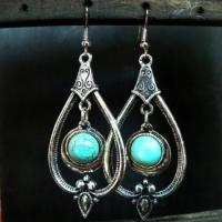 Sinc Alloy Earrings, le turquoise, dath airgid plated, jewelry faisin & do bhean, dhá éagsúla daite, 26x65mm, Díolta De réir Péire