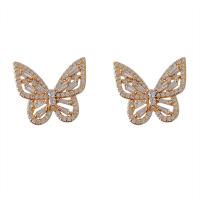 laiton Clip boucle d’oreille, papillon, Placage de champagne d’or, bijoux de mode & pavé de micro zircon & pour femme, protéger l'environnement, sans nickel, plomb et cadmium, 17x20mm, Vendu par paire