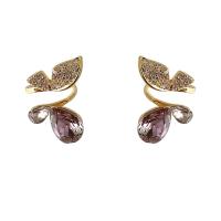 laiton boucle d oreille dormeuse, avec cristal, Placage de couleur d'or, bijoux de mode & pavé de micro zircon & pour femme, violet, protéger l'environnement, sans nickel, plomb et cadmium, 22x13mm, Vendu par paire