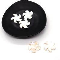 Shell Pendler, White Shell, Flower, Carved, du kan DIY, hvid, 29mm, Solgt af PC