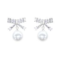 Messing Drop Earring, med Plastic Pearl, Bowknot, forgyldt, Micro Pave cubic zirconia & for kvinde, flere farver til valg, 17x23mm, Solgt af par