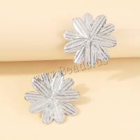 Zinc Alloy Stud Earring Flower plated fashion jewelry & for woman nickel lead & cadmium free Sold By Pair