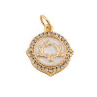 Cubique Pendentif en laiton zircon pavent, avec coquille, bijoux de mode & pavé de micro zircon & pour femme, doré, protéger l'environnement, sans nickel, plomb et cadmium, 19x14x3mm, Trou:Environ 1mm, Vendu par PC