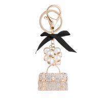 Zinklegering sleutelhanger haak, Zinc Alloy, met Plastic Pearl, Handtas, gold plated, voor vrouw & met strass, 76x133mm, Verkocht door PC