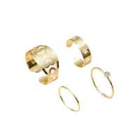 Zinklegering Ring Set, Zinc Alloy, gold plated, 4 stuks & mode sieraden & voor vrouw & met strass, gouden, 15mm,17mm, Verkocht door Stel