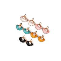 Zinc Alloy émail Pendants, alliage de zinc, avec perle de plastique, coquille, Placage de couleur d'or, DIY, plus de couleurs à choisir, 15x16mm, Environ 100PC/sac, Vendu par sac