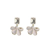 aleación de zinc Pendientes con Colgantes, con Perlas plásticas, Flor, chapado en color dorado, micro arcilla de zirconia cúbica & para mujer & esmalte, 38x20mm, Vendido por Par