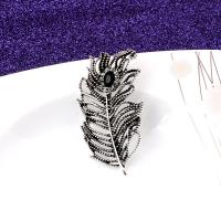 Zinc Alloy Brocher, Feather, pistol sort belagt, for kvinde & med rhinestone, nikkel, bly & cadmium fri, 48x26mm, Solgt af PC