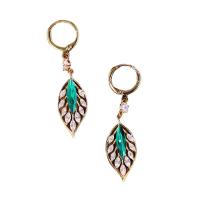 Sinc Alloy Huggie Hoop Buail Earring, Leaf, dath an óir plated, jewelry faisin & do bhean & le rhinestone, 10x50mm, Díolta De réir Péire