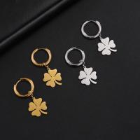 Huggie hoepel Drop Earrings, 304 roestvrij staal, Four Leaf Clover, mode sieraden & voor vrouw, meer kleuren voor de keuze, 14.90x17.30mm, Verkocht door pair