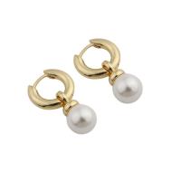 Huggie hoepel Drop Earrings, Messing, met Shell Pearl, gold plated, mode sieraden & voor vrouw, gouden, nikkel, lood en cadmium vrij, 13x15.50mm, Verkocht door pair