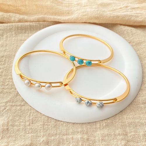 Pulseras de latón, metal, con Turquesa natural & Perlas cultivadas de agua dulce, chapado, Joyería & diferentes materiales para la opción & para mujer, dorado, libre de níquel, plomo & cadmio, External diameter:65.8mm, Vendido por UD