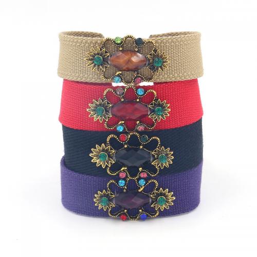 alliage de zinc bracelet, avec Fibre de polyester, Motif géométrique, Placage, style folk & pour femme & avec strass, plus de couleurs à choisir, 150x20mm, Vendu par PC