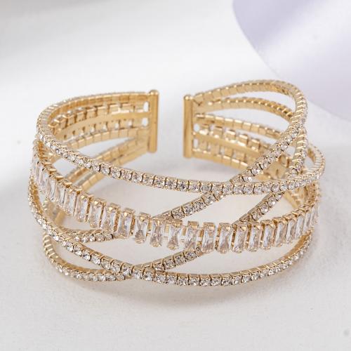 Bergkristal Manchet Bangle, met Messing, Geometrisch Patroon, plated, micro pave zirconia & voor vrouw & hol, meer kleuren voor de keuze, Binnendiameter:Ca 55mm, Verkocht door PC