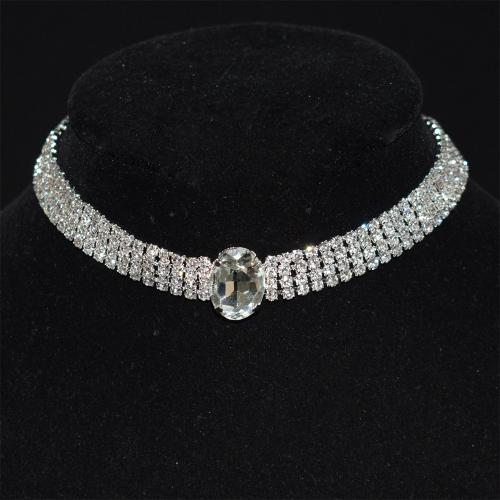 Collier en laiton, avec verre, avec 6.69inch chaînes de rallonge, Placage de couleur argentée, bijoux de mode & pour femme & avec strass, argent, protéger l'environnement, sans nickel, plomb et cadmium, Vendu par Environ 10.83 pouce brin