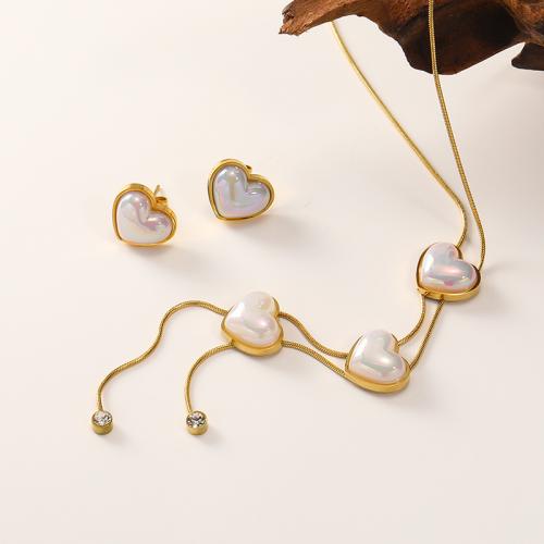 Set di gioielli , Orecchino a bottone & Collana, Titantium acciaio, with perla in plastica, with 5CM extender chain, Cuore, Micro spianare cubic zirconia & per la donna, dorato, Stud size -11x13mm, Lunghezza Appross. 45 cm, Venduto da set