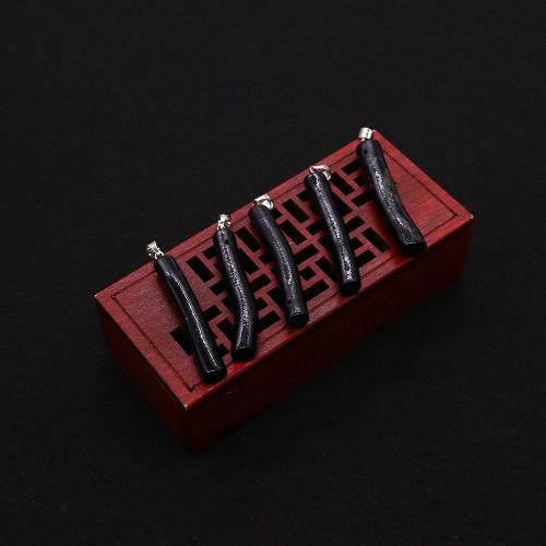 Koraal hangers, Synthetische Coral, Onregelmatige, mode sieraden & DIY, zwart, 7x43mm, Verkocht door PC