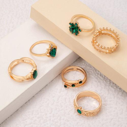 Zinklegering Ring Set, Zinc Alloy, gold plated, 6 stuks & voor vrouw & met strass, gouden, nikkel, lood en cadmium vrij, Verkocht door Stel