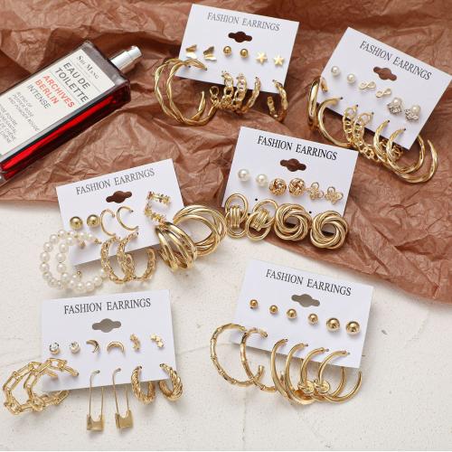 aleación de zinc Aretes, con Perlas plásticas, chapado, diferentes estilos para la opción & para mujer & con diamantes de imitación, earring length 5-60mm, Vendido por Set