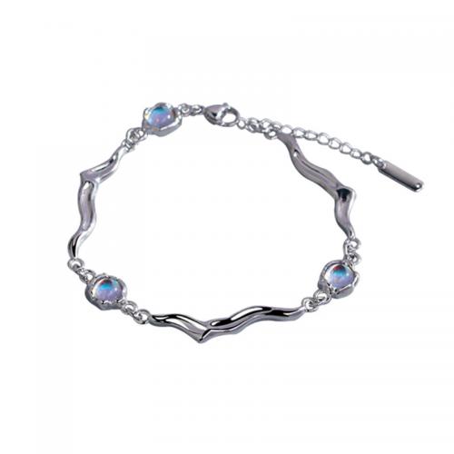 Bracciali ottone, with Moonstone, with 5cm extender chain, placcato, gioielli di moda & per la donna, assenza di nichel,piombo&cadmio, Venduto per Appross. 17 cm filo