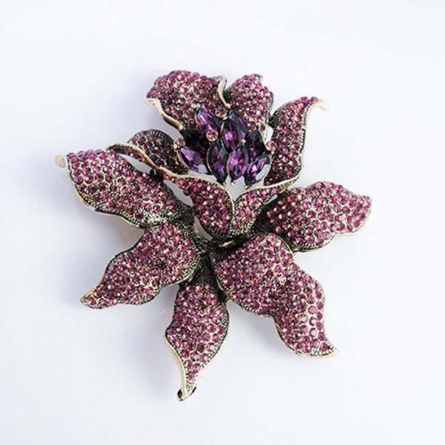 Zinc Alloy Brooches Flower plated fashion jewelry & for woman & with rhinestone Sold By PC