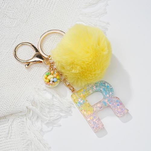 Γούρι μπάλα Pom Pom Keychain, Κράμα ψευδάργυρου, με Ρητίνη, Επιστολή αλφαβήτου, πολυλειτουργικό & για άνδρες και γυναίκες & διαφορετικά στυλ για την επιλογή, κίτρινος, νικέλιο, μόλυβδο και κάδμιο ελεύθεροι, 145x70mm, Sold Με PC