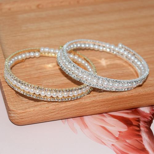 Zinc Alloy Bangle Smykker, med Plastic Pearl, forgyldt, mode smykker & forskellige stilarter for valg & for kvinde & med rhinestone, flere farver til valg, nikkel, bly & cadmium fri, Diameter :5.5cm, width :0.8cm., Solgt af PC