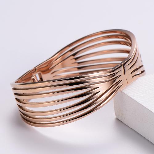 Nerūdijančio plieno Bangle, 304 Nerūdijantis plienas, Bižuterijos & moters, daugiau spalvų pasirinkimas, nikelio, švino ir kadmio nemokamai, Inner ring: 28*50mm, Pardavė PC