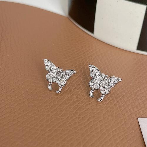 Pendientes de Perno de Aleación de Zinc, Mariposa, chapado, Joyería & para mujer & con diamantes de imitación, más colores para la opción, libre de níquel, plomo & cadmio, 10x12mm, Vendido por Par