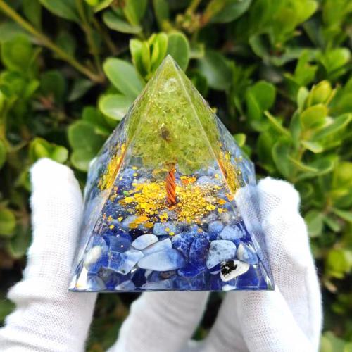 Resin Pyramid Decoration with Gemstone Pyramidal Sold By PC