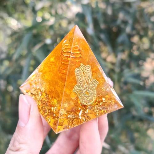 Resin Pyramid Decoration with Gemstone Pyramidal epoxy gel Sold By PC