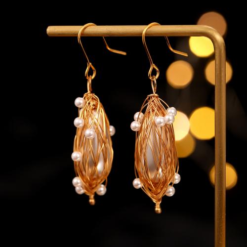 Pendientes de Gota en Latón, metal, con Perlas plásticas, chapado en color dorado, Joyería & para mujer, Blanco, libre de níquel, plomo & cadmio, 13x52mm, Vendido por Par