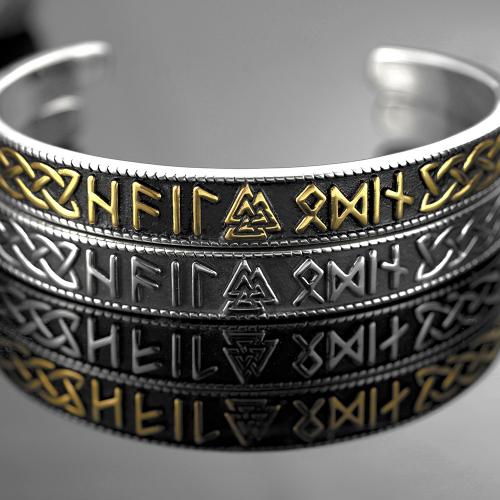 Titanium Steel Σφαλιάρα Bangle, επιχρυσωμένο, Vintage & για τον άνθρωπο & λερώνω, περισσότερα χρώματα για την επιλογή, Εσωτερική διάμετρος:Περίπου 65mm, Sold Με PC