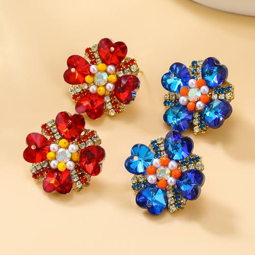 Zinc Alloy Stud Earring with Plastic Pearl Flower fashion jewelry & for woman & with rhinestone nickel lead & cadmium free Sold By Pair