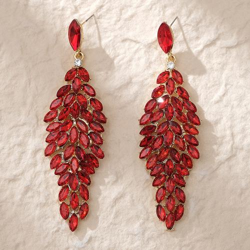 Boucle d'oreille strass, avec alliage de zinc, Placage de couleur d'or, bijoux de mode & pour femme, rouge, 30x95mm, Vendu par paire