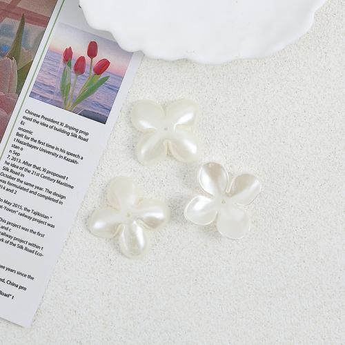 Plastic Bead Cap, Bloem, geschilderd, DIY, wit, 41x33mm, Ca 200pC's/Bag, Verkocht door Bag