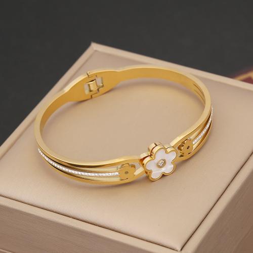 304 roestvrij staal Bangle, met White Shell, gold plated, verschillende stijlen voor de keuze & voor vrouw & met strass, Binnendiameter:Ca 60x50mm, Verkocht door PC