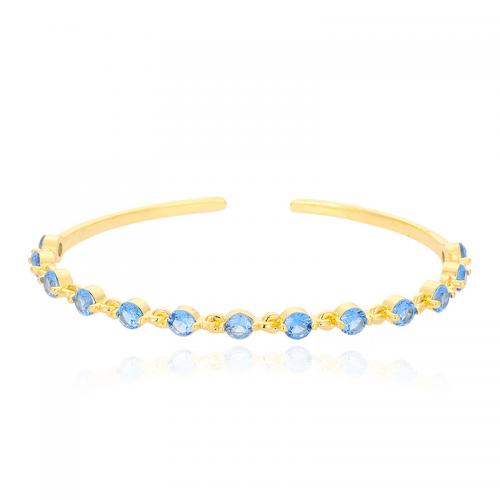 Bracelets en laiton, coeur, Placage de couleur d'or, bijoux de mode & pavé de micro zircon & pour femme, plus de couleurs à choisir, protéger l'environnement, sans nickel, plomb et cadmium, cuff bangle diameter about 6.5cm, Vendu par PC