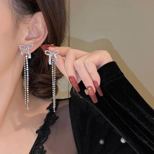 Zinc Alloy Tassel Earring, Bowknot, platin farve forgyldt, mode smykker & for kvinde & med rhinestone, 20x85mm, Solgt af par